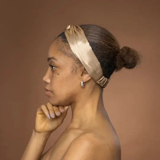 Satin Headband With Twist Khaki - Image 4