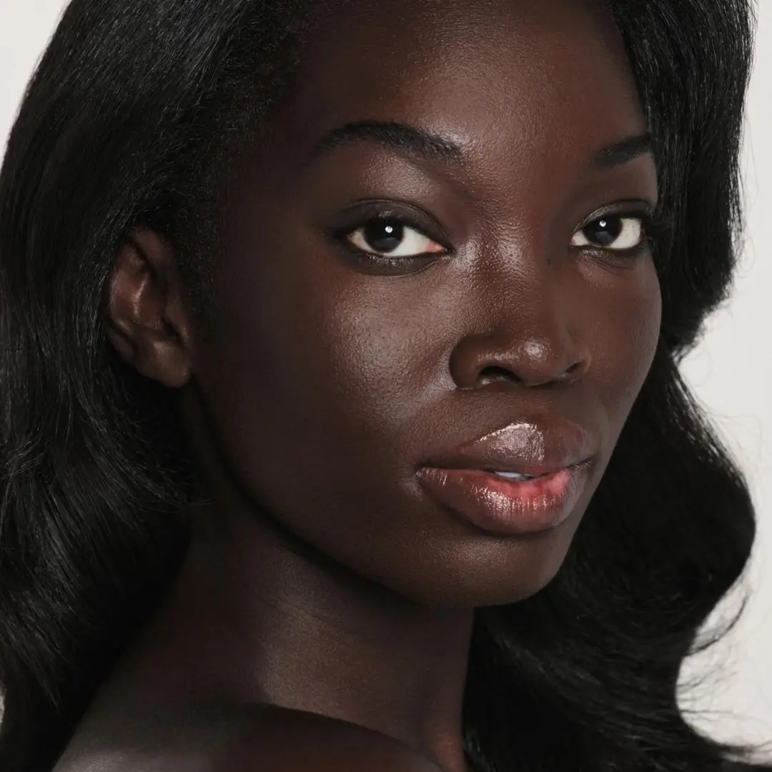 Impeccable Blurring Matte Setting Spray - Image 2