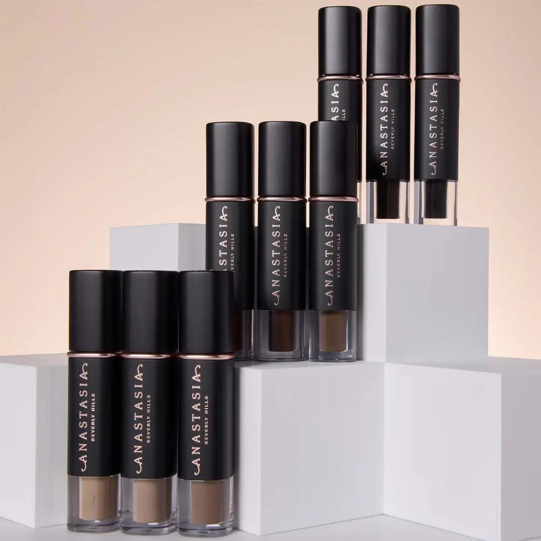 Volumizing Tinted Brow Gel Deluxe - Image 2