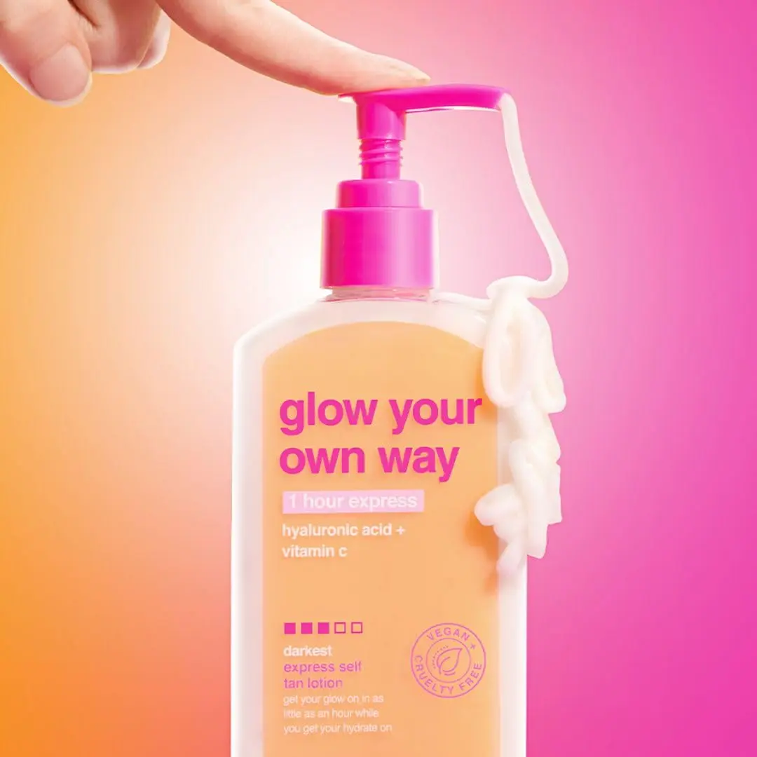 Glow Your Own Way Express Self Tan Lotion - Image 4