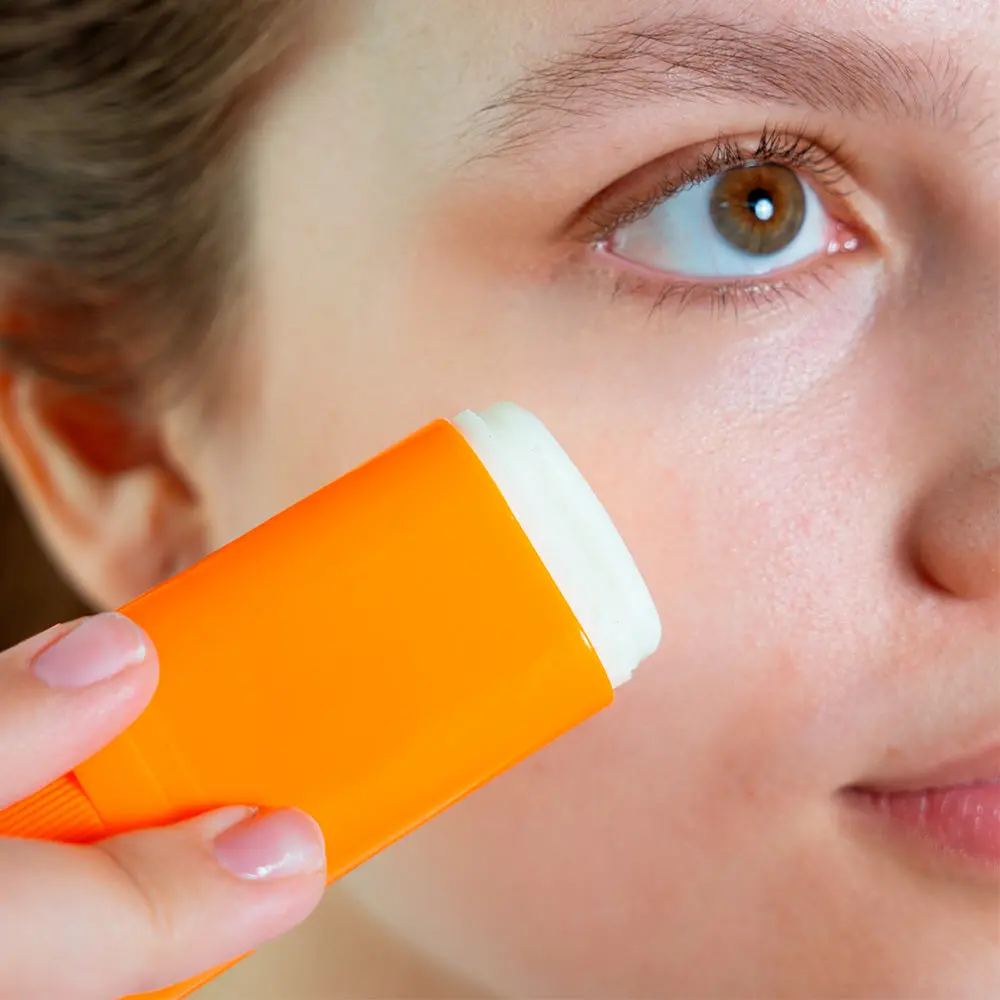 Face Sun Stick SPF 50 - Image 2