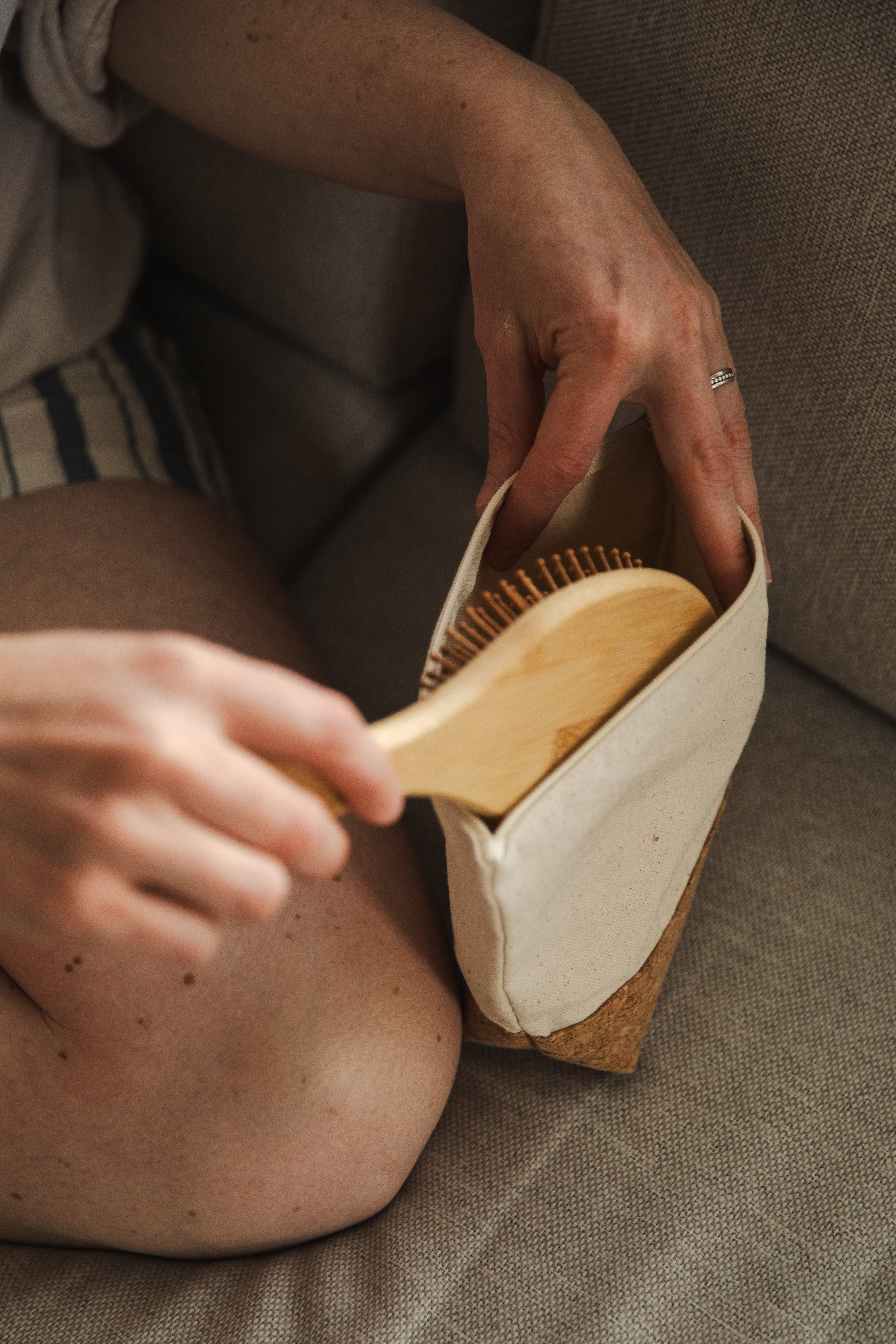 Bamboo Oval Hairbrush - Image 3