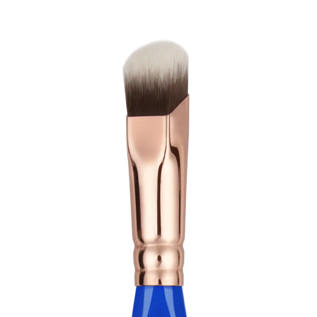 Tools 935 Golden Triangle Soft Square Concealer - Image 2