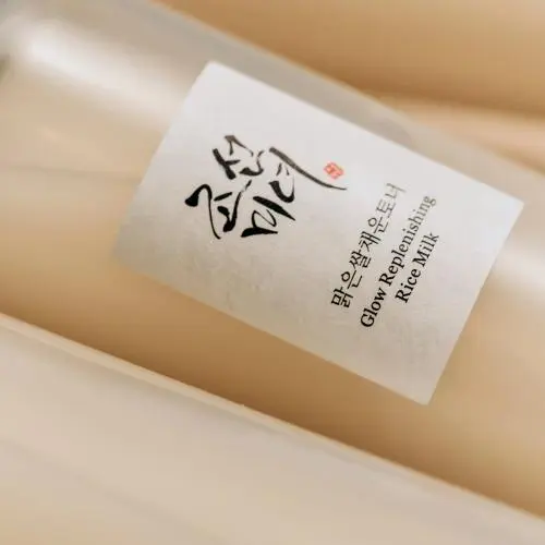 Glow Replenishing Rice Milk - Image 3