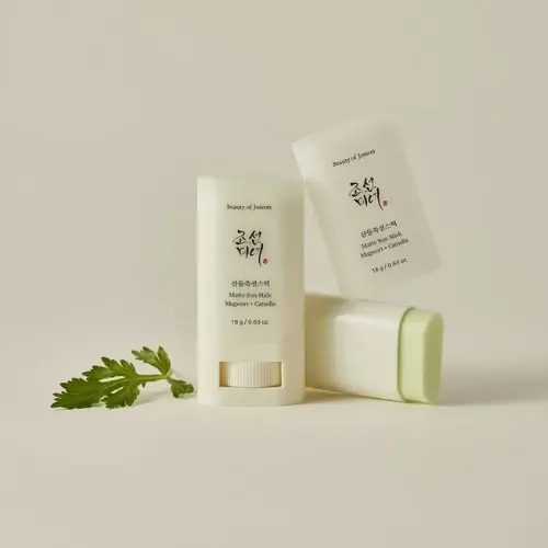 Matte Sun Stick : Mugwort + Camelia SPF50 - Image 3