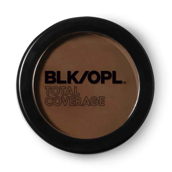 Total Coverage Concealing Foundation - Image 5
