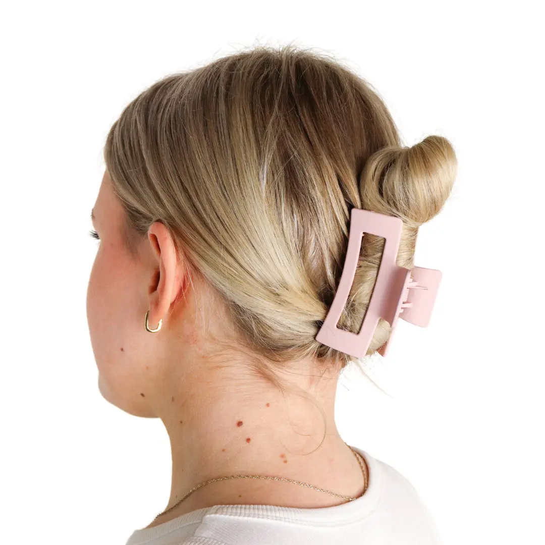 Hair Clip Soft Pink - Image 2
