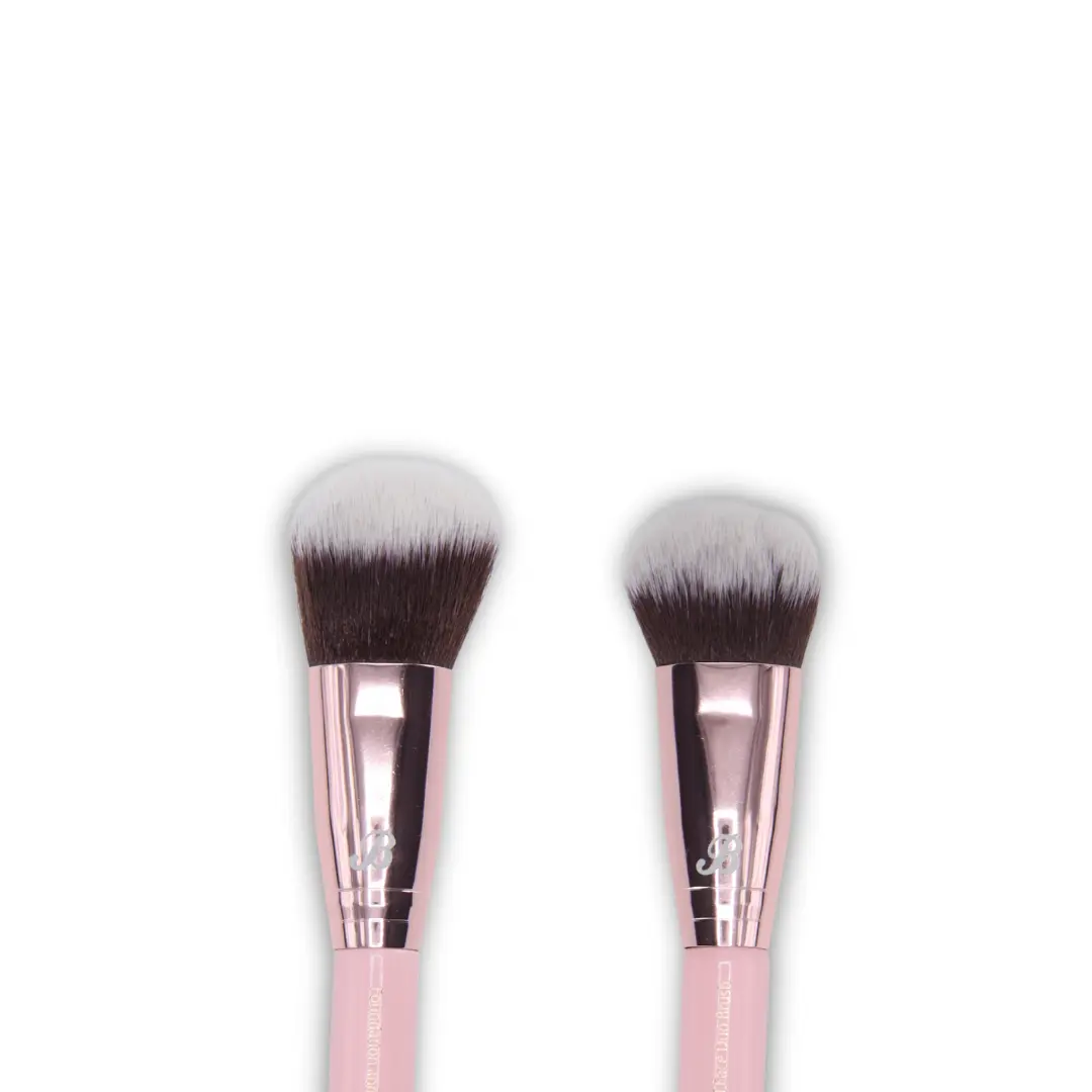 Soft Pink and Gold Foundation and Face Duo Brush - Image 4