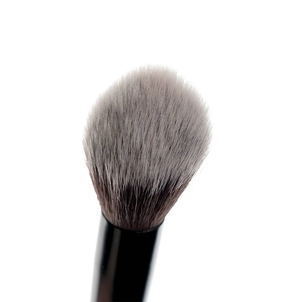 No. 13 Highlight Brush - Image 4