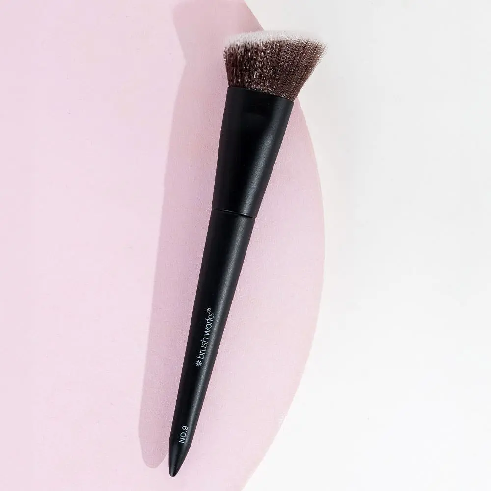 No. 9 Angled Flat Top Foundation Buffing Brush - Image 6