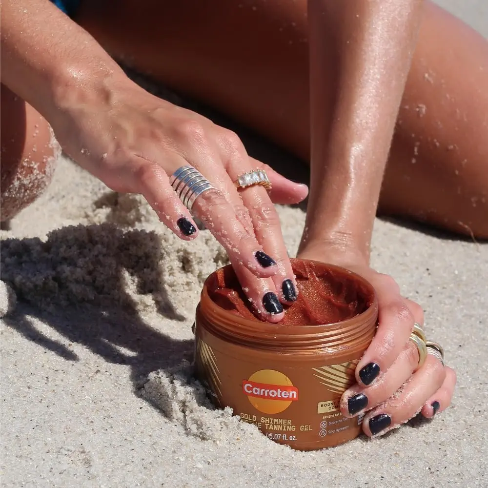 Gold Shimmer Tanning Gel - Image 2