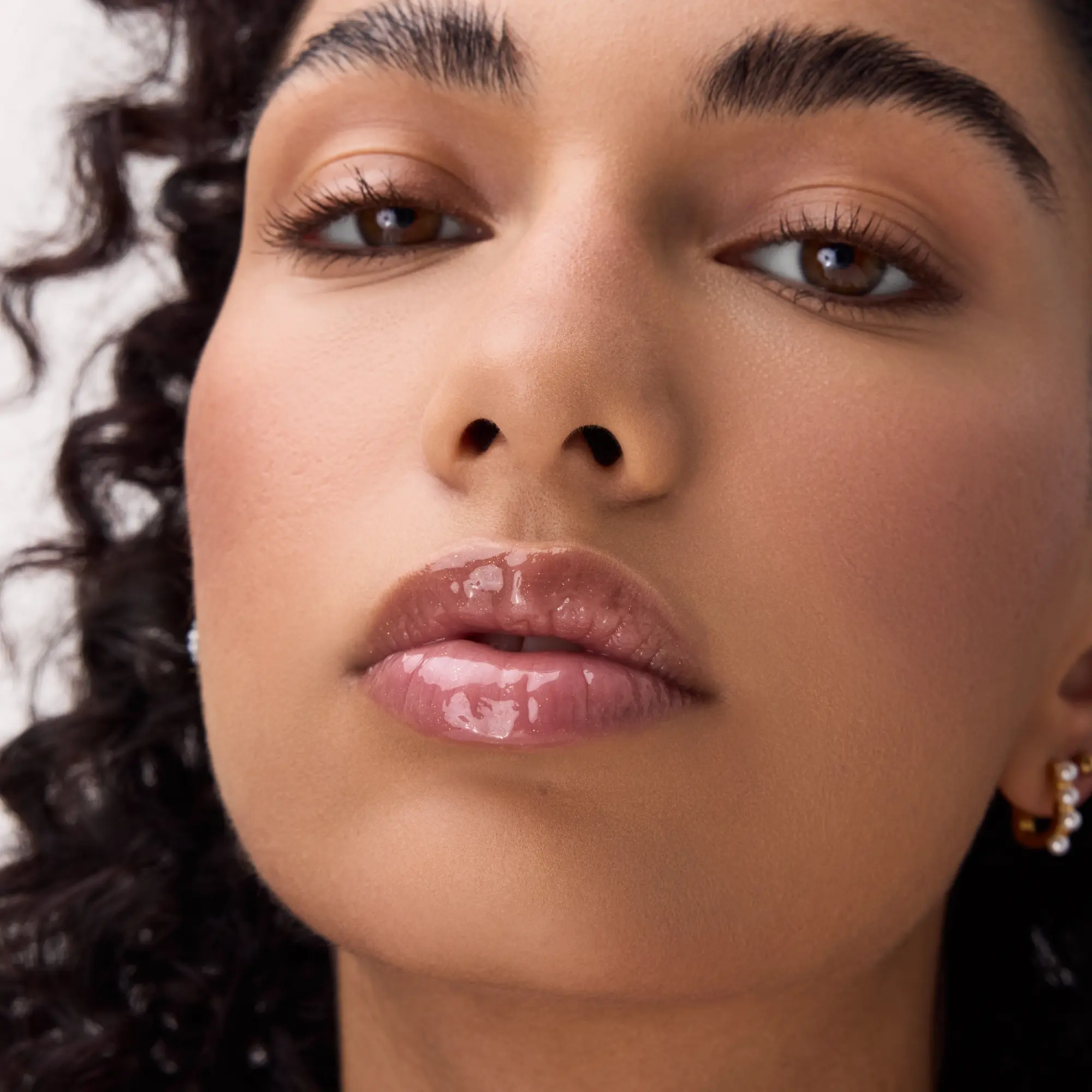 Aura Drop Lip Elixir 010 Sparkle Served - Image 2