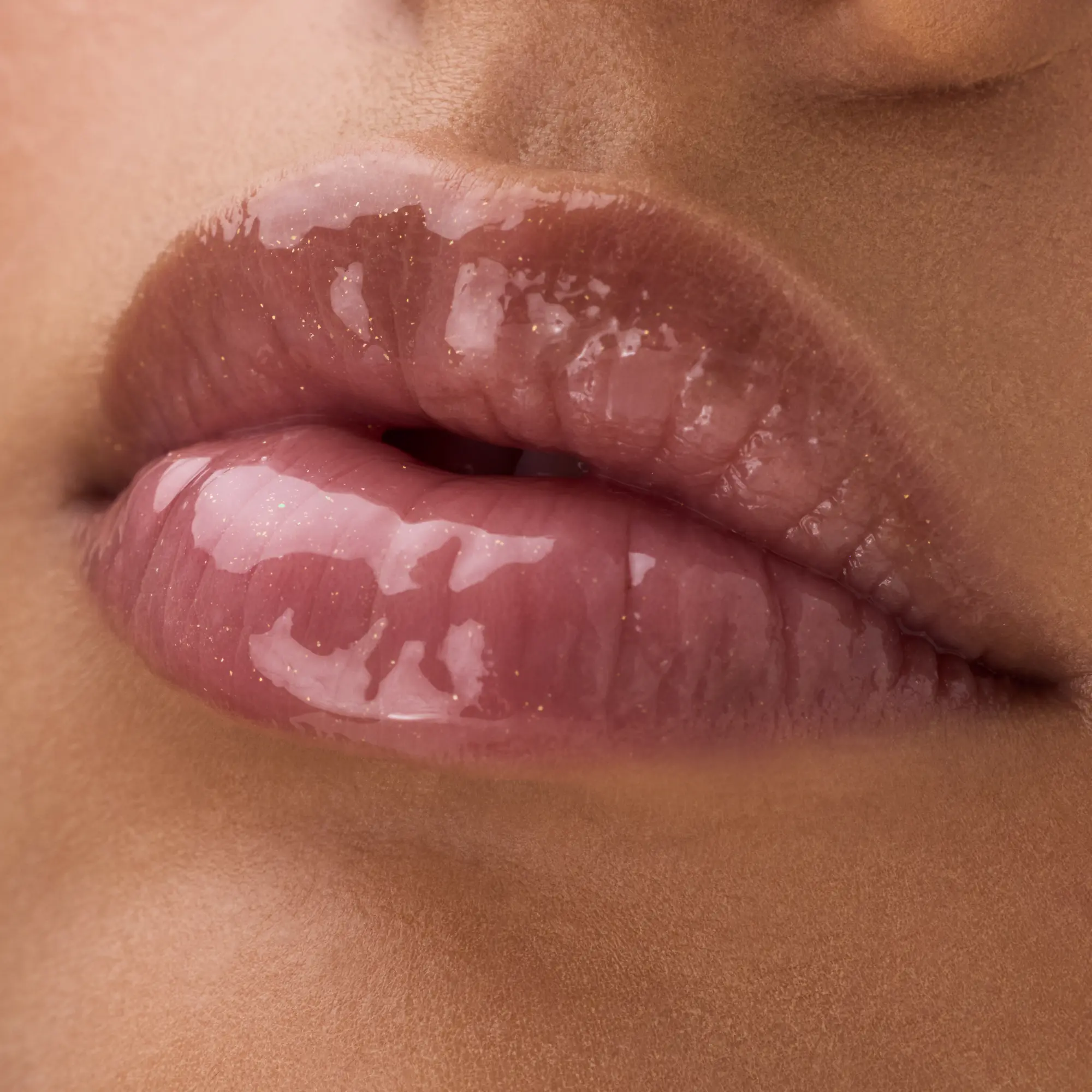 Aura Drop Lip Elixir 010 Sparkle Served - Image 5