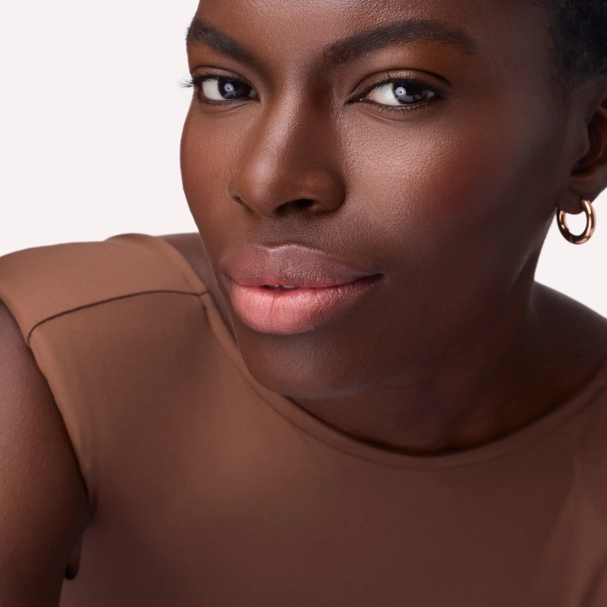 Blur-Real Matte Lipstick 030 Whisper Nude - Image 3