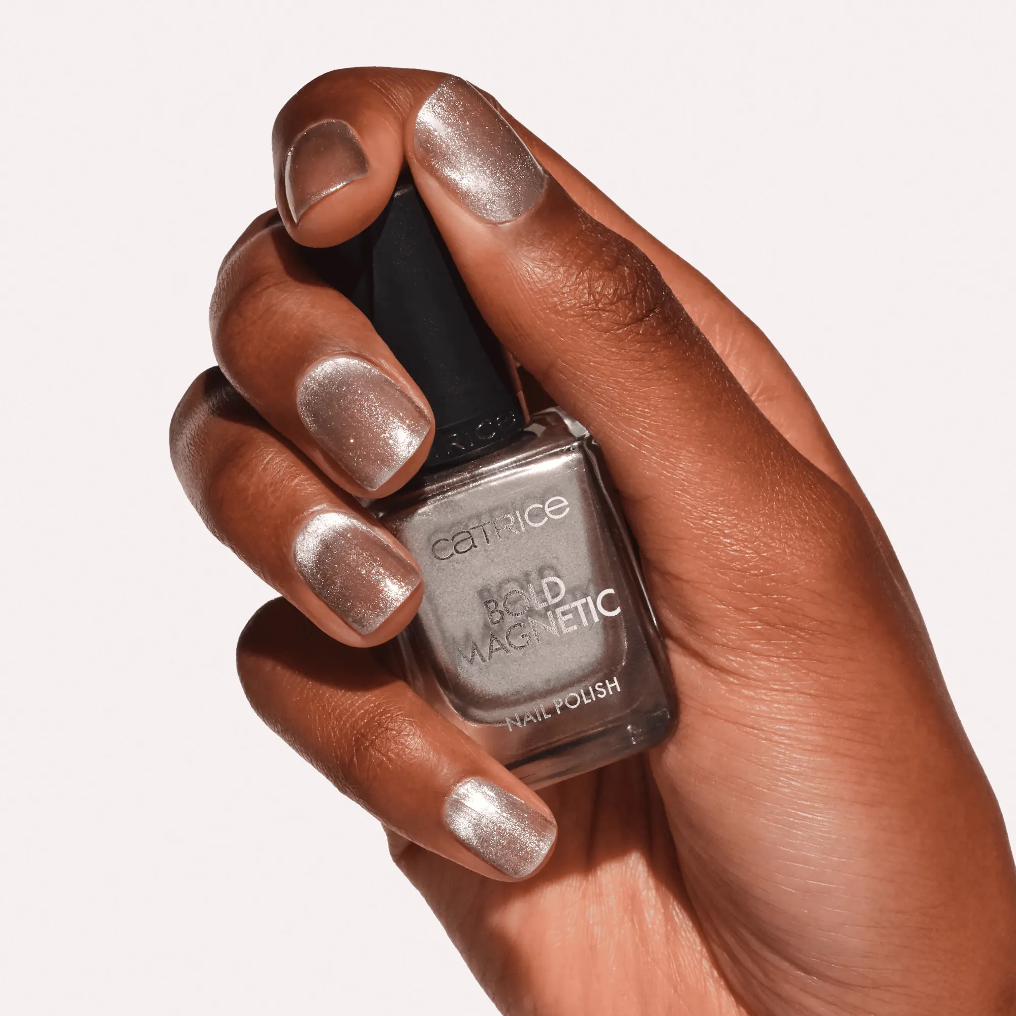 Bold Magnetic Nail Polish 030 Drawn To You - Image 2