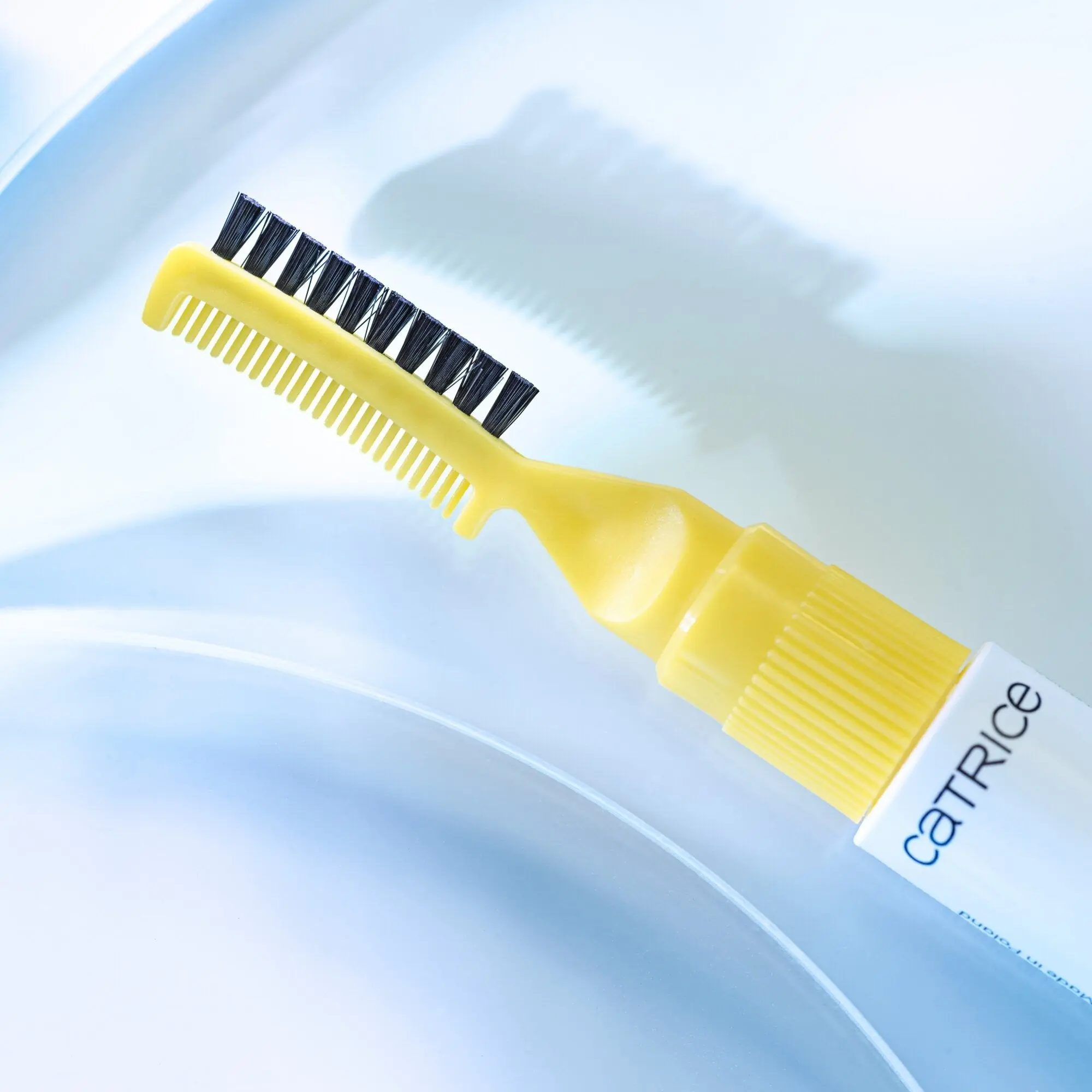 Brow Sleek Laminating Wax - Image 4