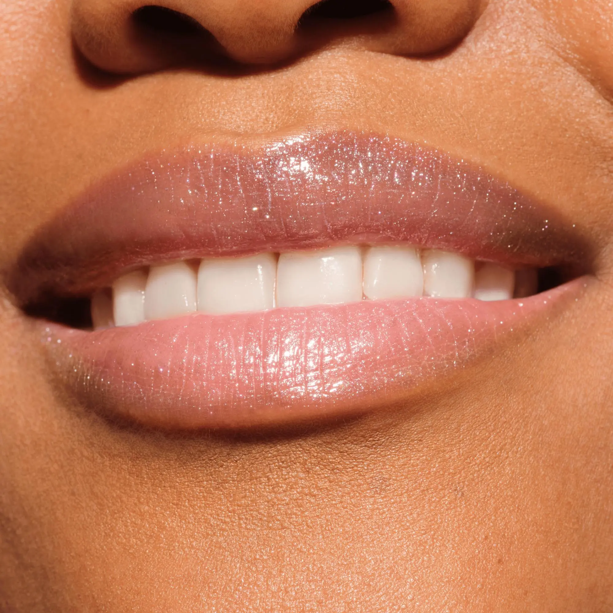 Diamond Glaze Lip Gloss 020 Poppin' Glitters - Image 3