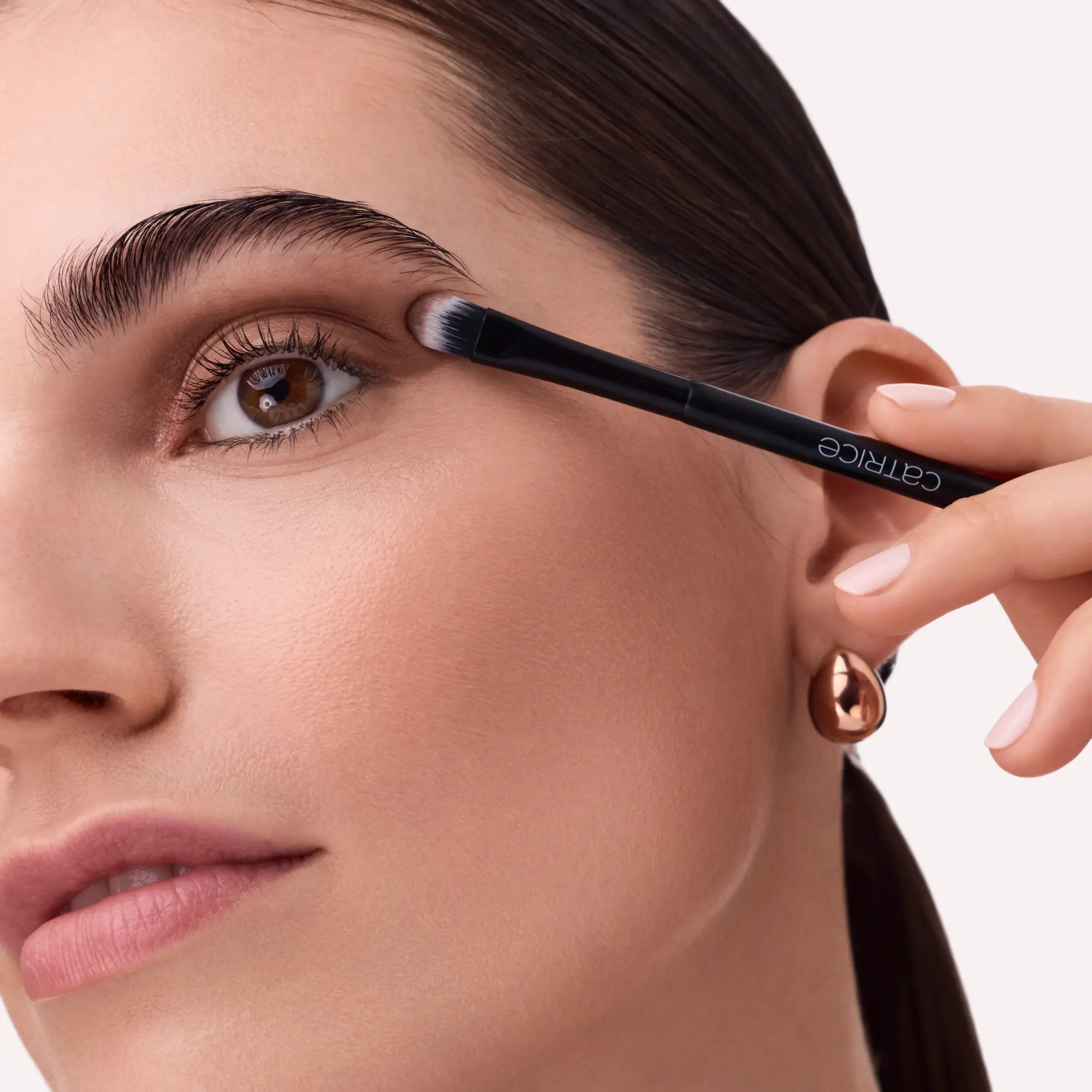 Effect Eyeshadow Duo Brush - Image 4