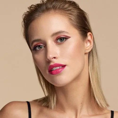 Faked Insane Length Lashes - Image 5