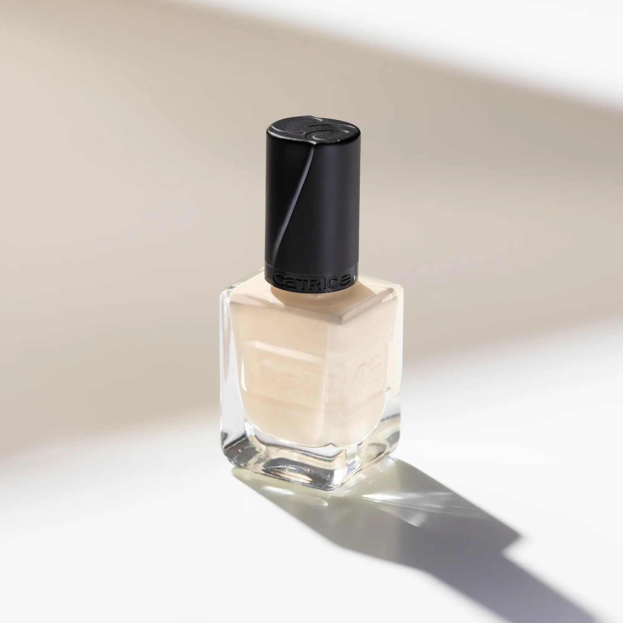 Gel Affair Nail Lacquer 054 Vanilla Fade - Image 4