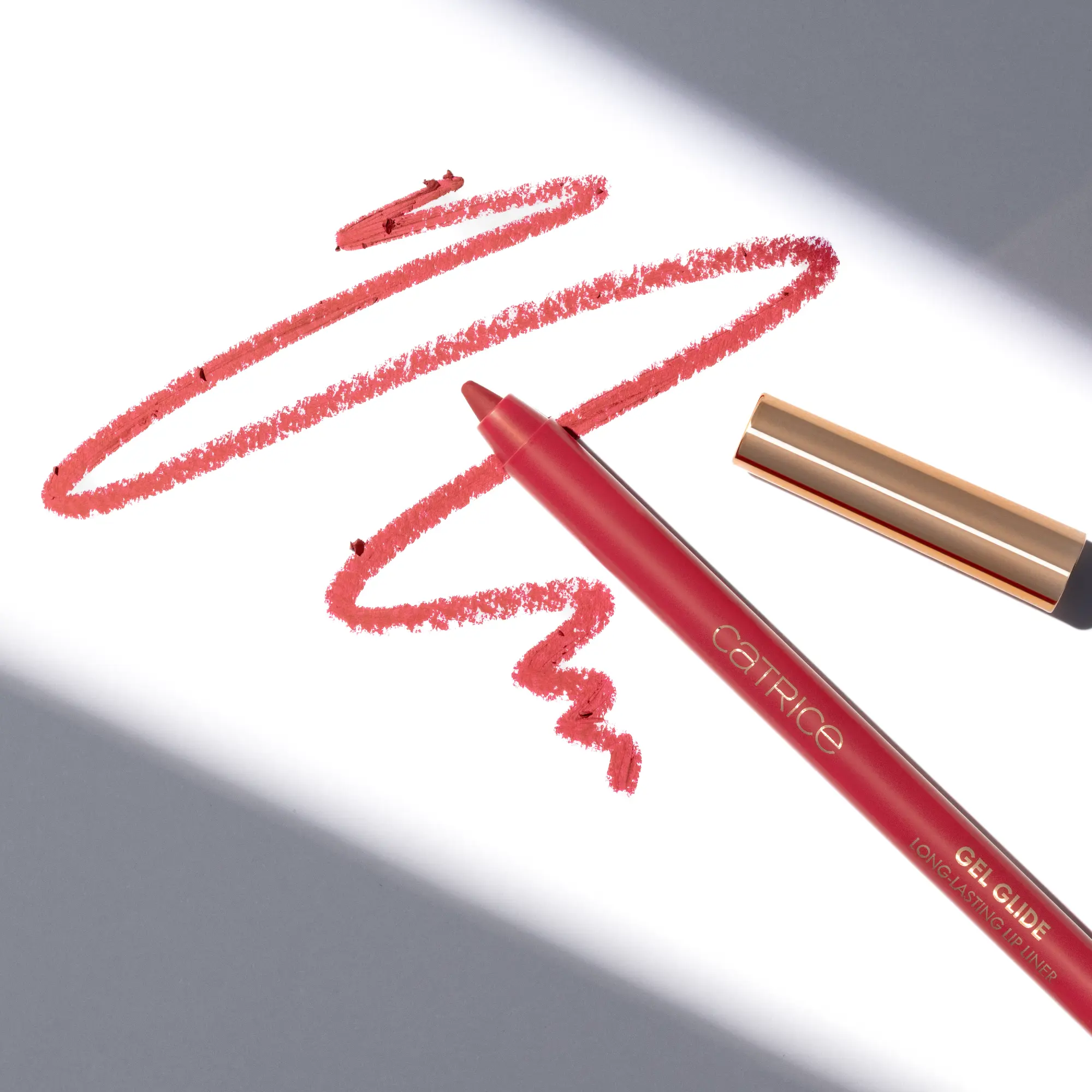 Gel Glide Long-Lasting Lip Liner 030 Left On Red - Image 12
