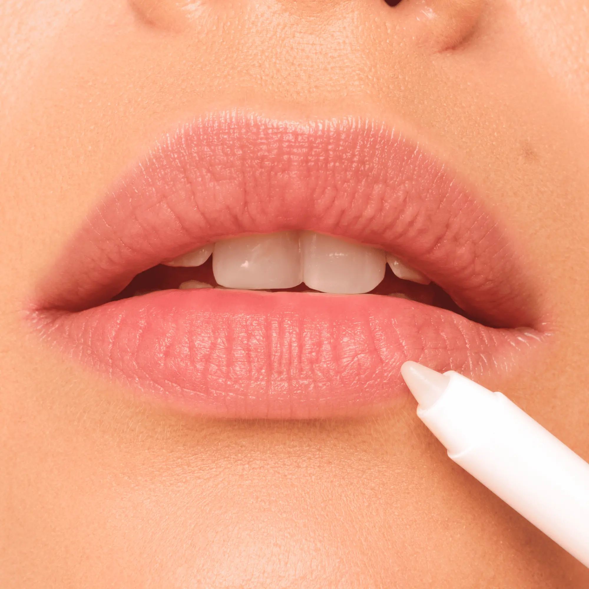 Gel Glide Long-Lasting Lip Liner 100 Bare Trace - Image 4