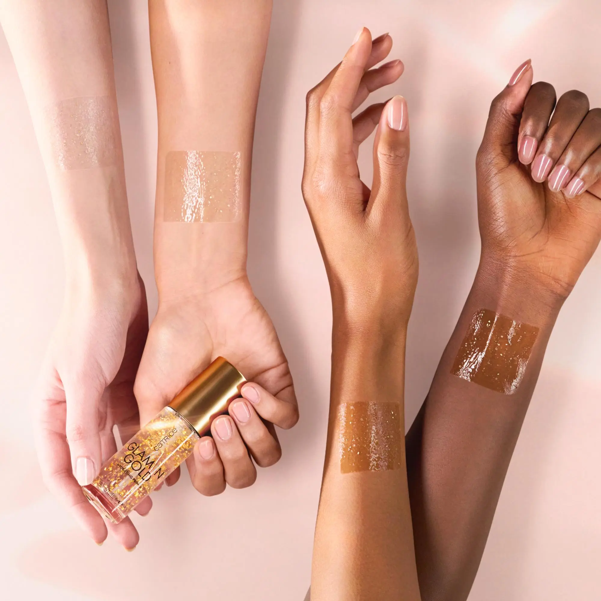 Glam In Gold Hydrating Primer 010 Oh My Goldness - Image 3