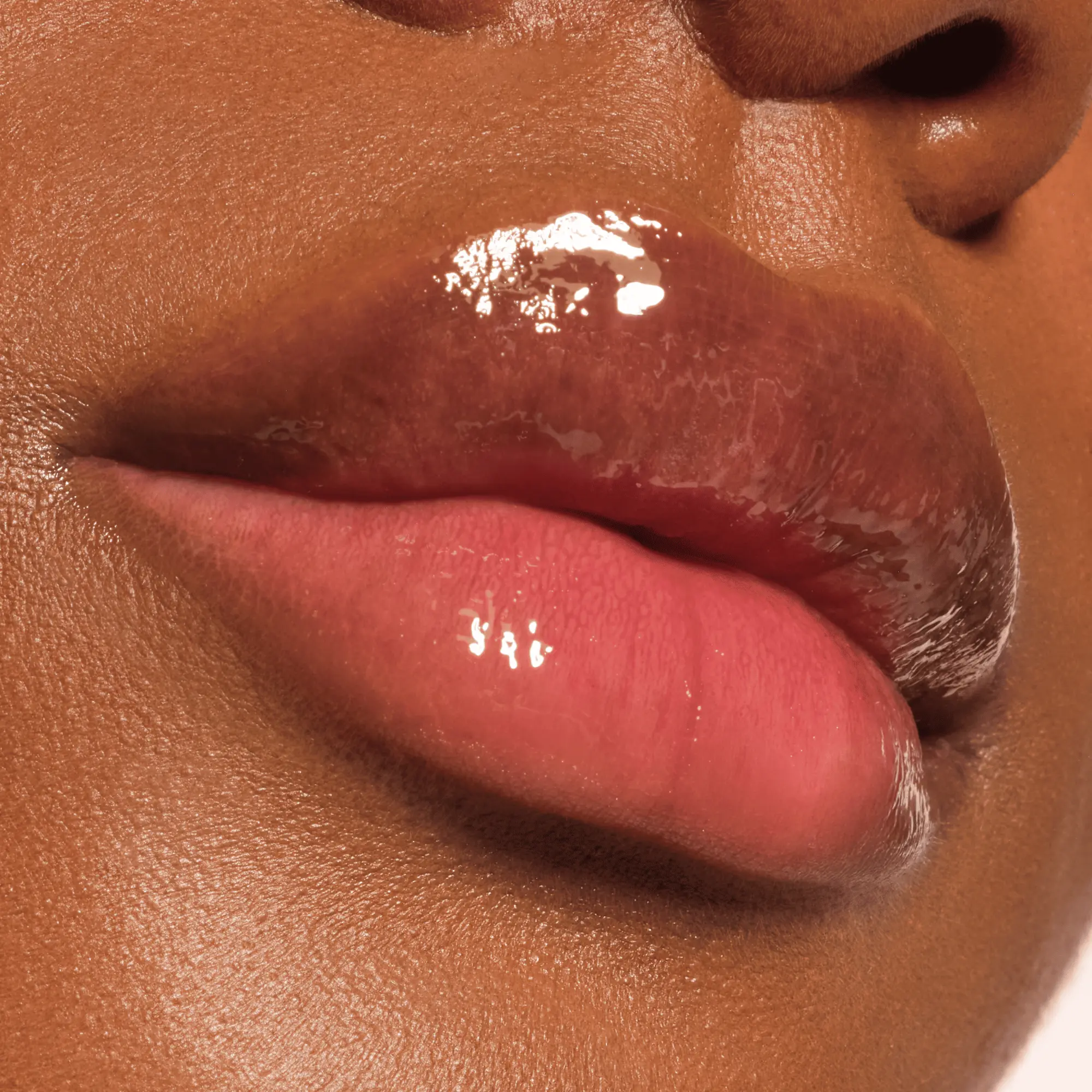 Gloss Obsessed Lip Glaze 010 Gloss Therapy - Image 2