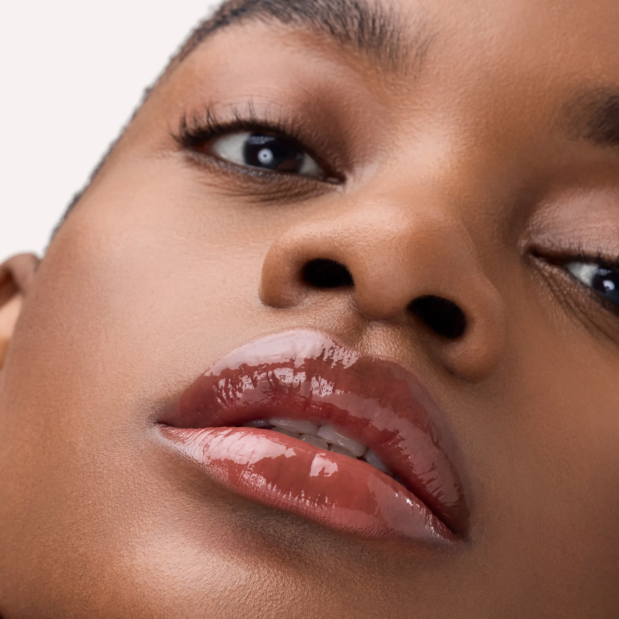 Gloss Obsessed Lip Glaze 050 The Glossfather - Image 5