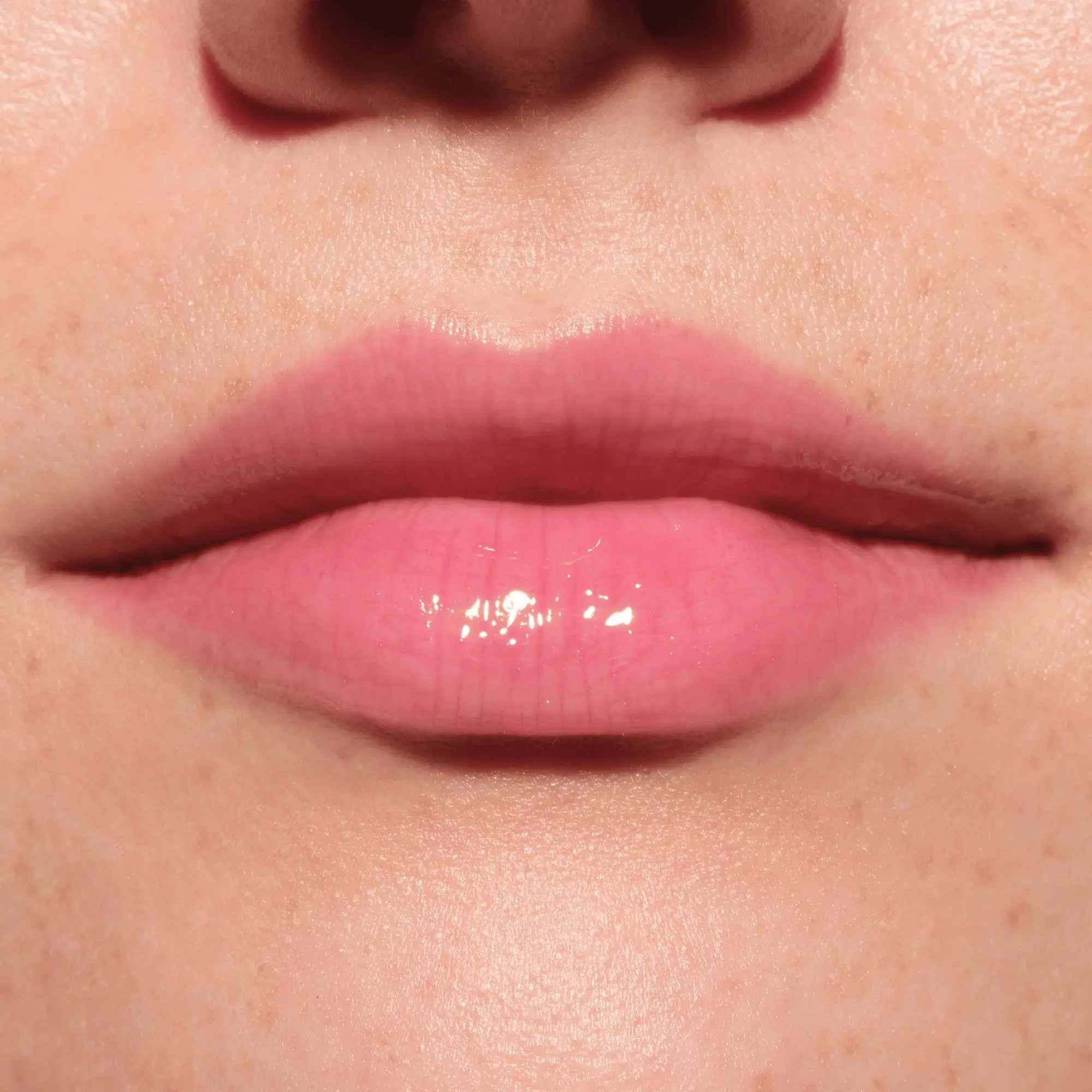 Glossin' Glow Tinted Lip Oil 070 Make A Move - Image 3
