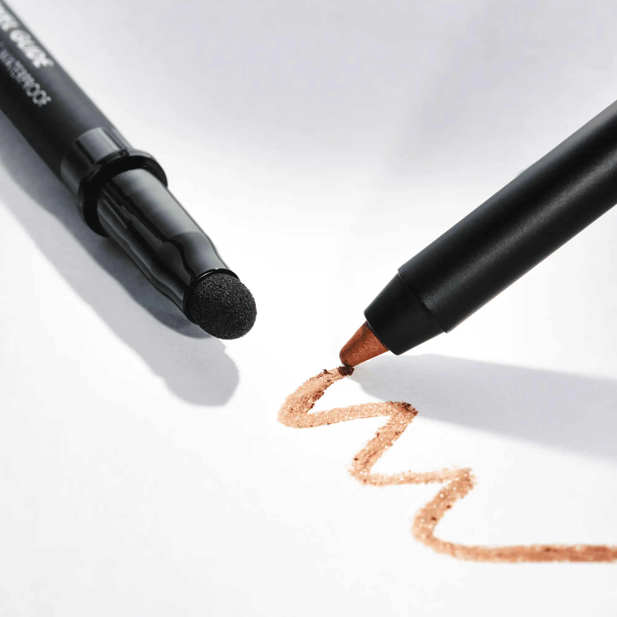 Jewel Glide Effect Eye Pencil 020 Amber Glow - Image 8
