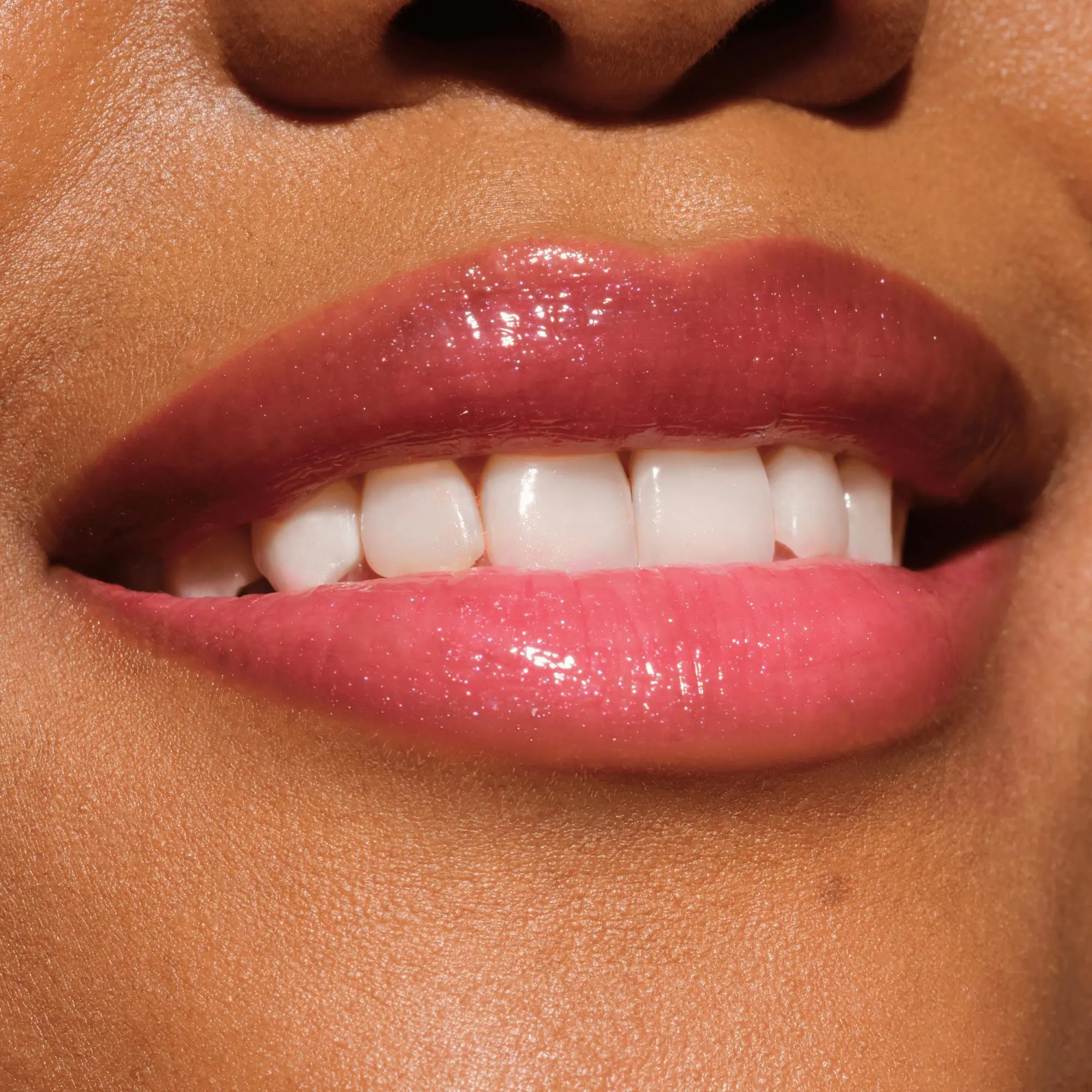 Melt & Plump Juicy Lip Plumper 050 Tropic Like It’s Hot - Image 3