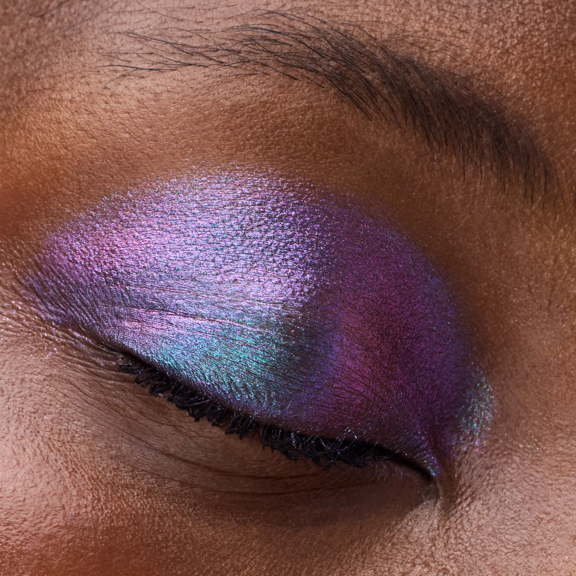 Prismatic Shift Eyeshadow 030 Midnight Wave - Image 2