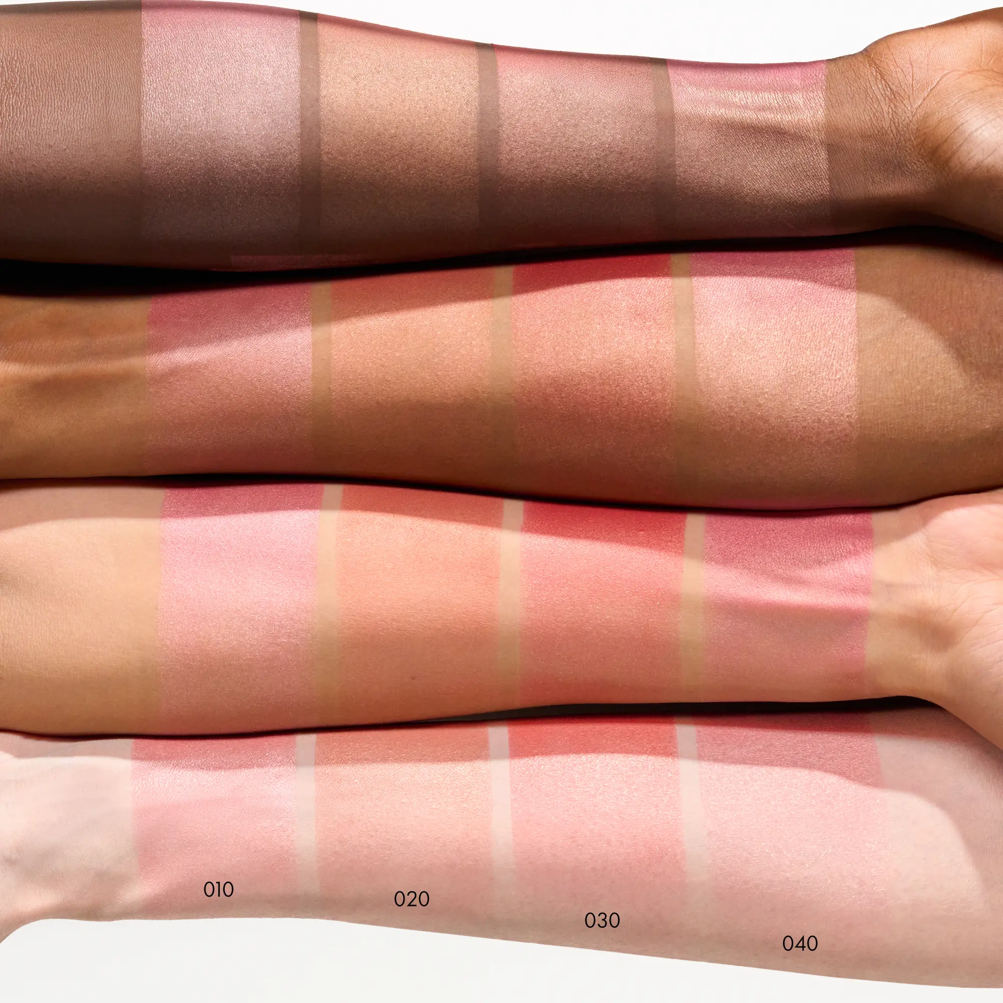 Soft Glam Baked Blush 020 Peachy Breeze - Image 2