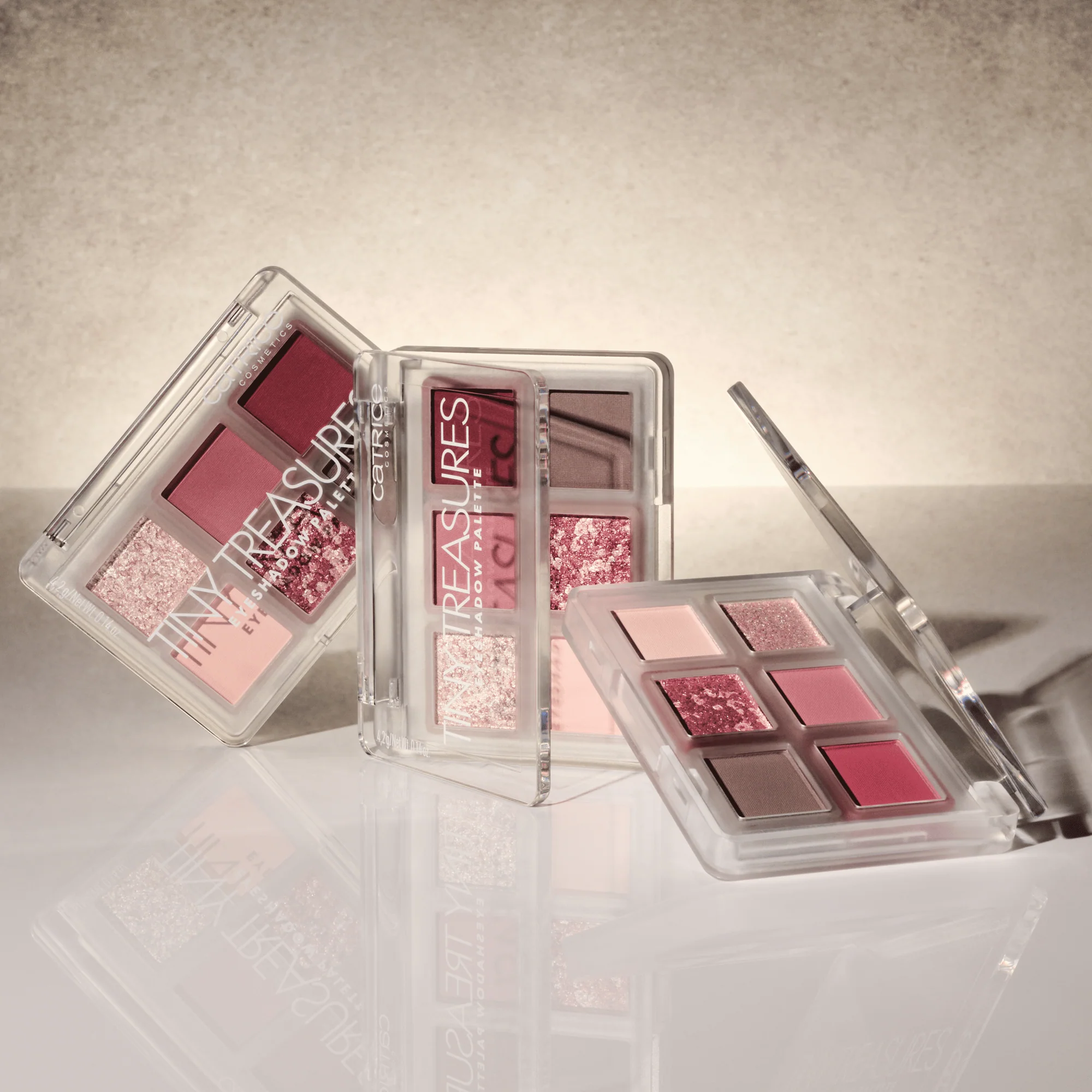 Tiny Treasures Eyeshadow Palette 020 Wild Berry - Image 10