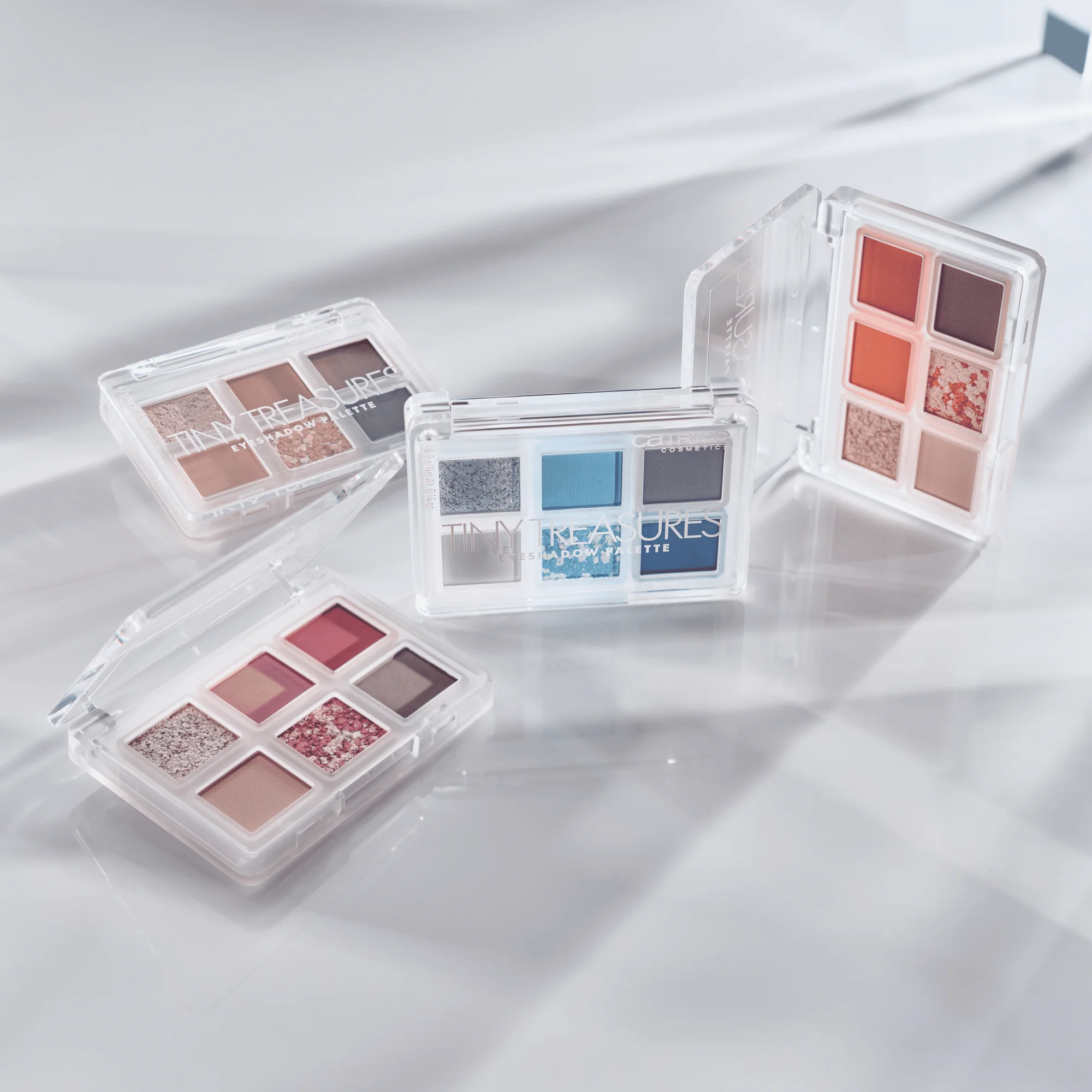 Tiny Treasures Eyeshadow Palette 030 Heat It Up - Image 11