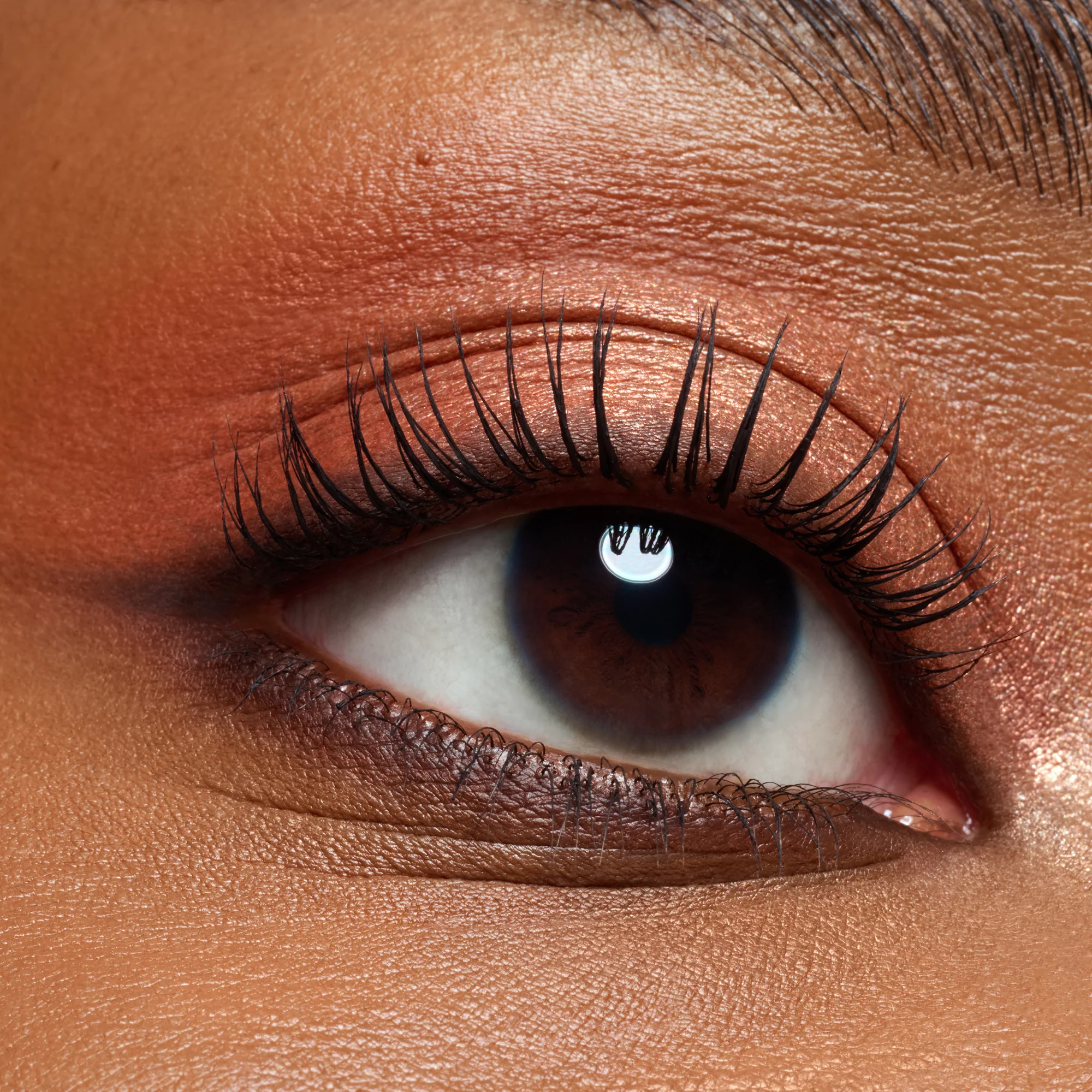 Tiny Treasures Eyeshadow Palette 030 Heat It Up - Image 4