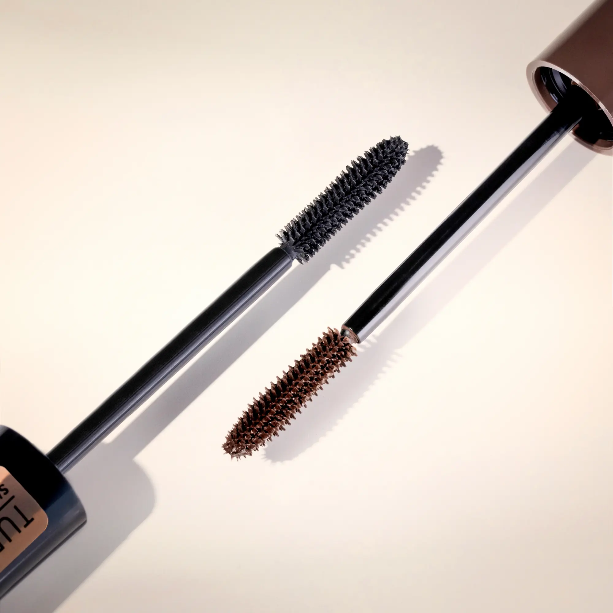 TUBING Stay In Place Volume Mascara 020 Panda-Proof Brown - Image 9