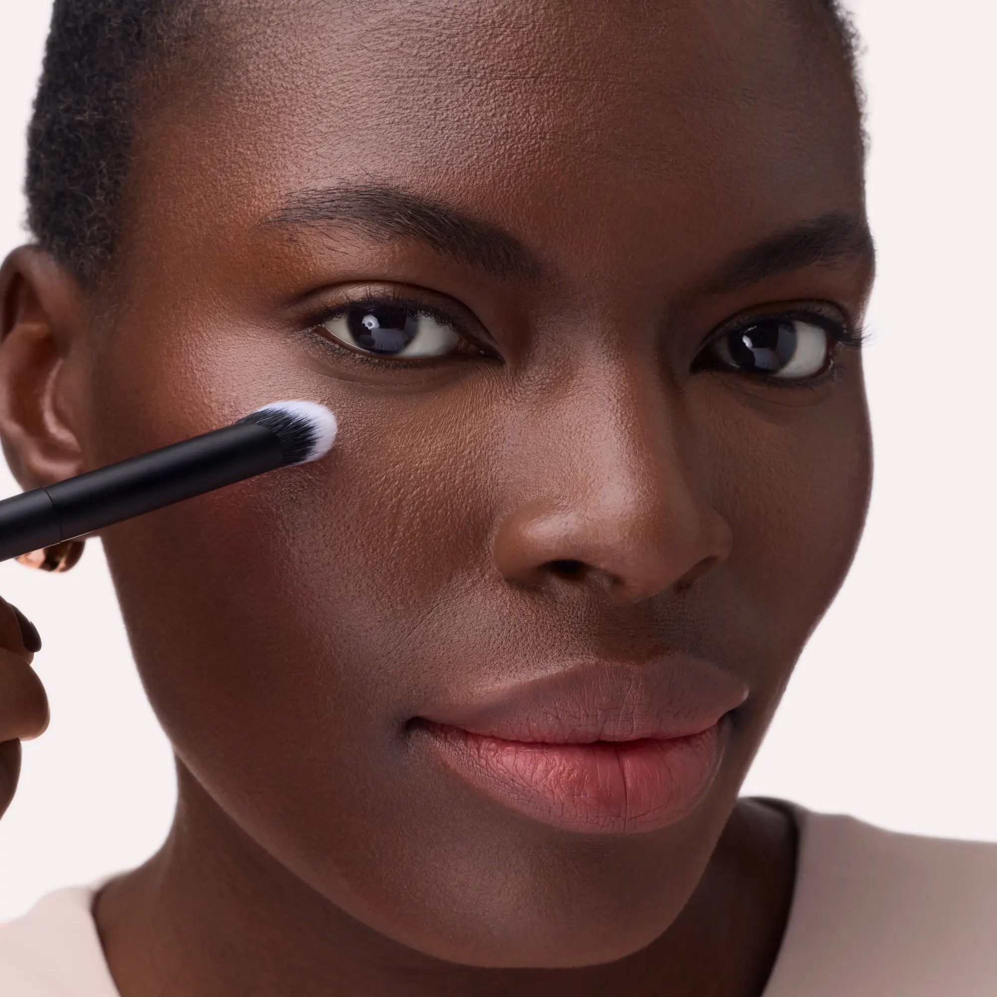 Under Eye Concealer Brush - Image 2