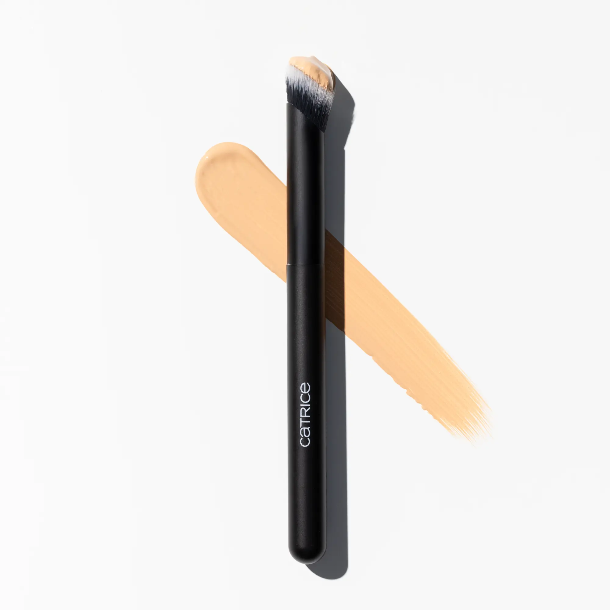 Under Eye Concealer Brush - Image 3