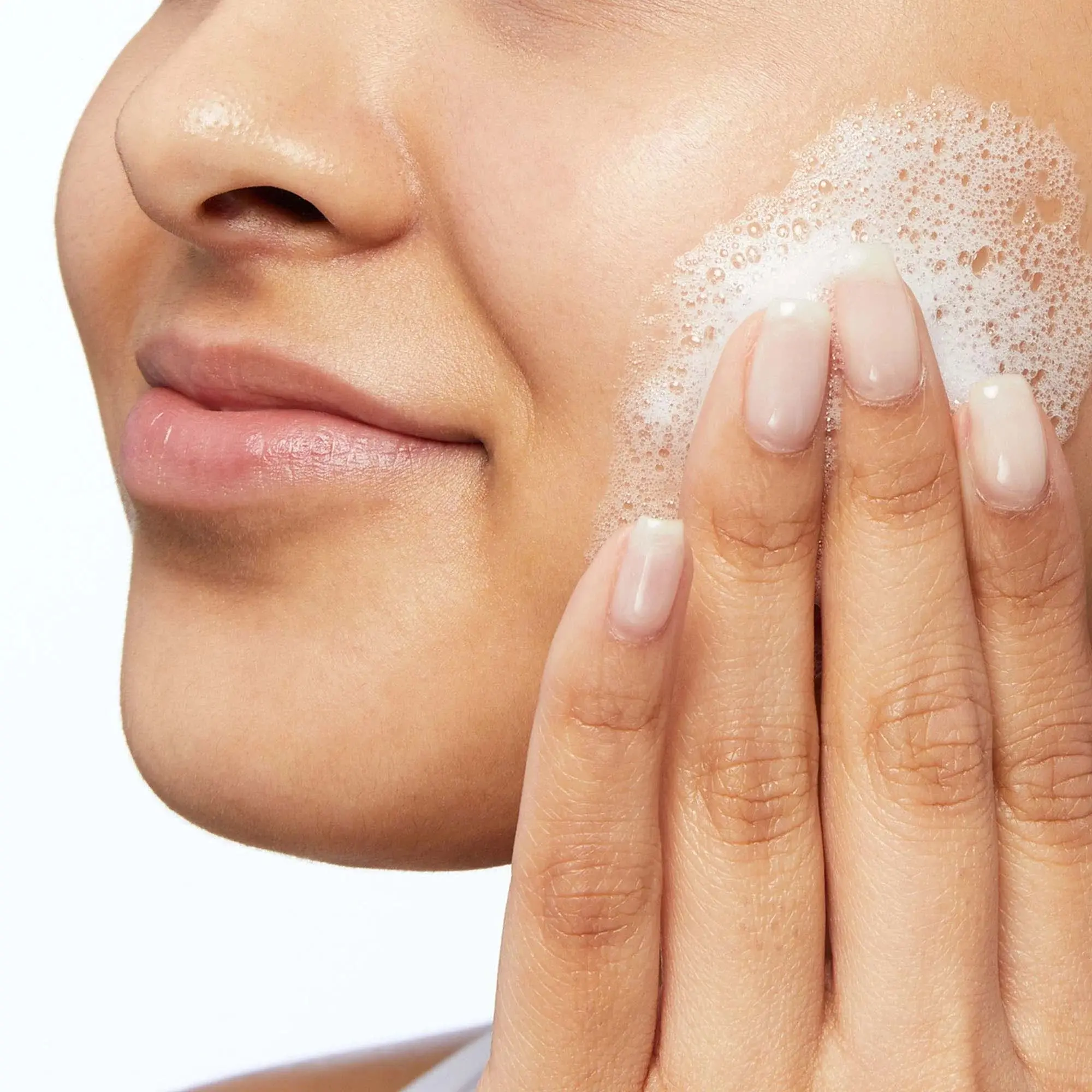 Foaming Cleanser 236 ml. - Image 2