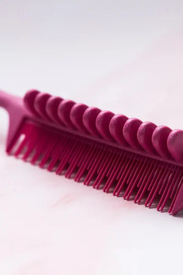 Curl Clump Precision Comb Pink - Image 3