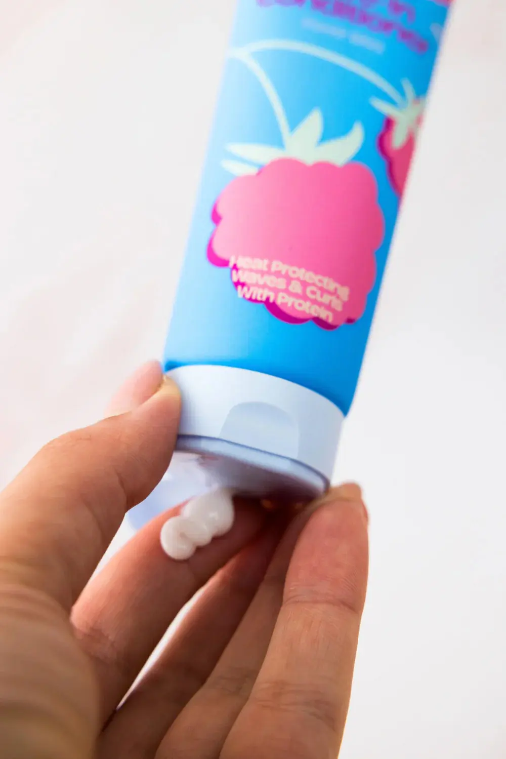 Weightless Protein Leave-In Conditioner - Image 2
