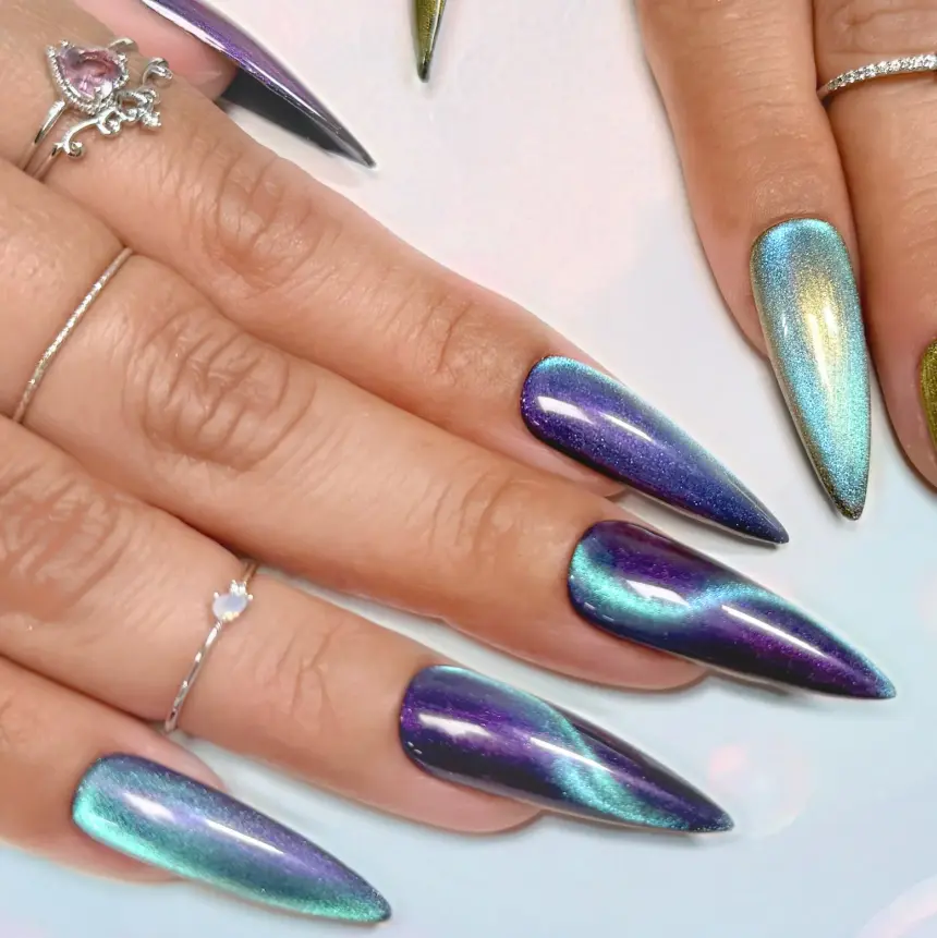 Gel Cat Eye E33 Simply Divine - Image 2