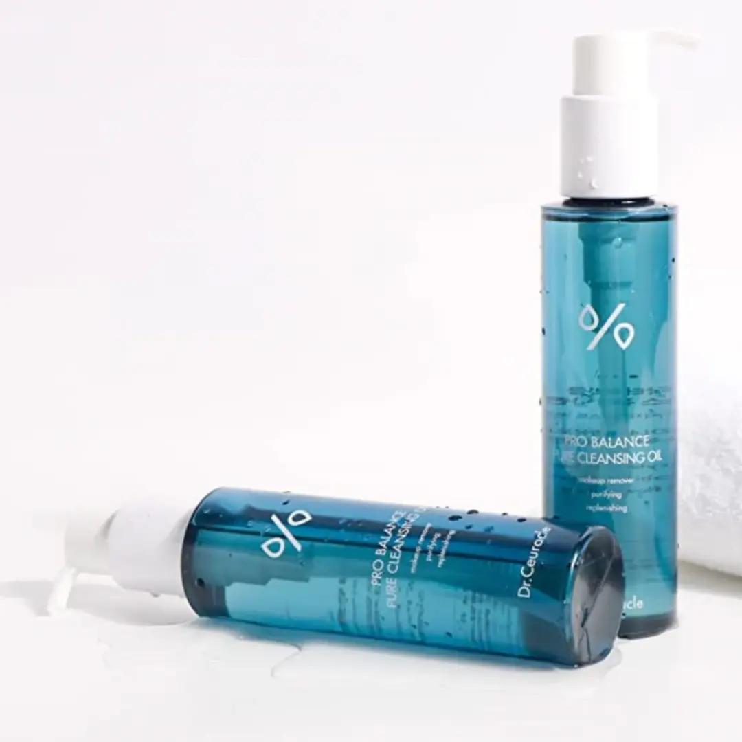 Pro Balance Pure Cleansing Oil - Image 3