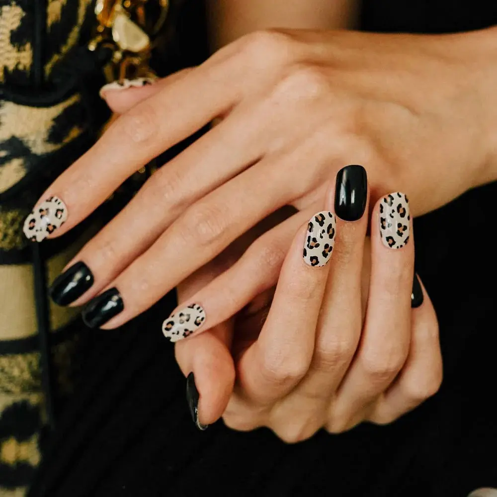 Nail Strips Leopard Black - Image 3