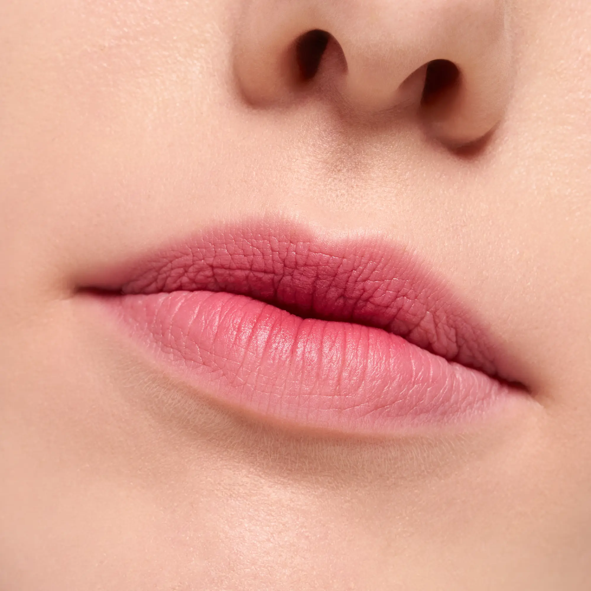 Blur Soufflé Matte Lip Cream 05 Crush Hour - Image 4