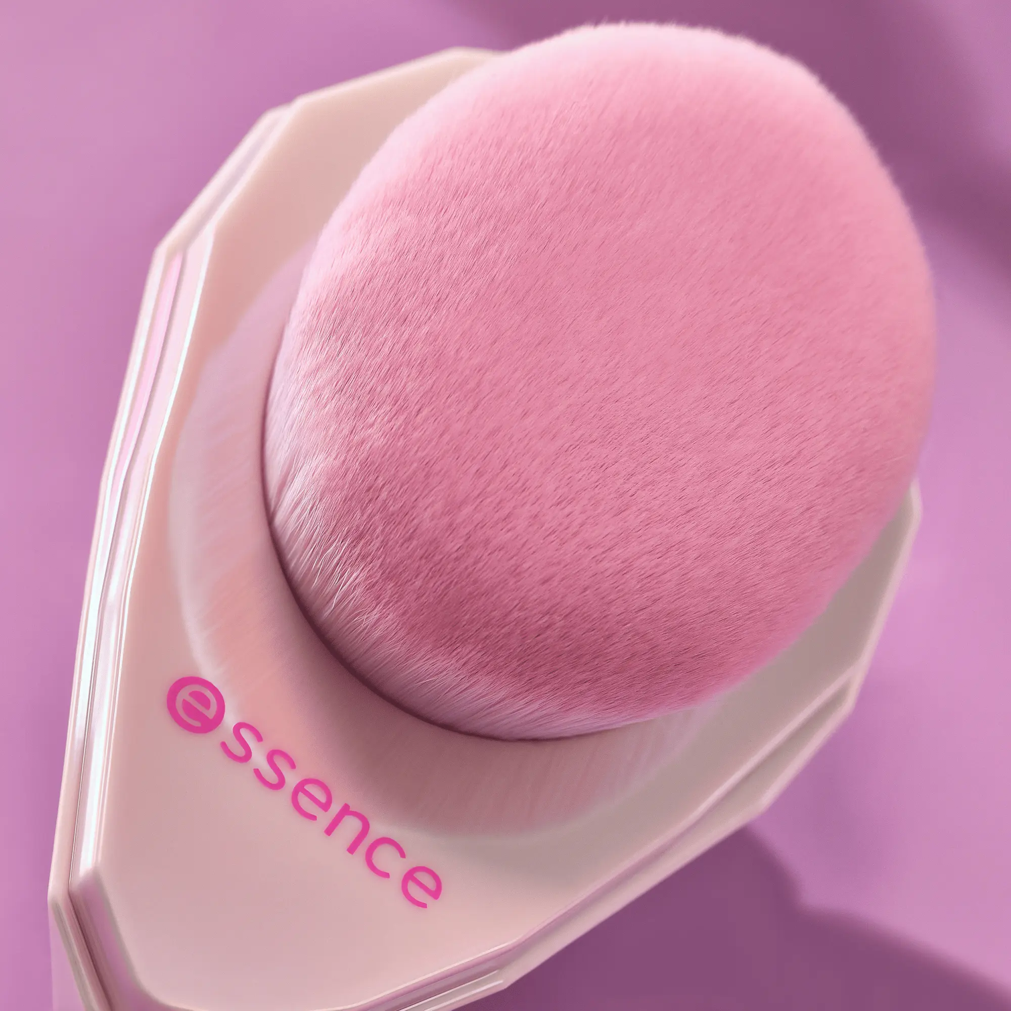 Crystal Crush Face Brush Opal Magic - Image 2