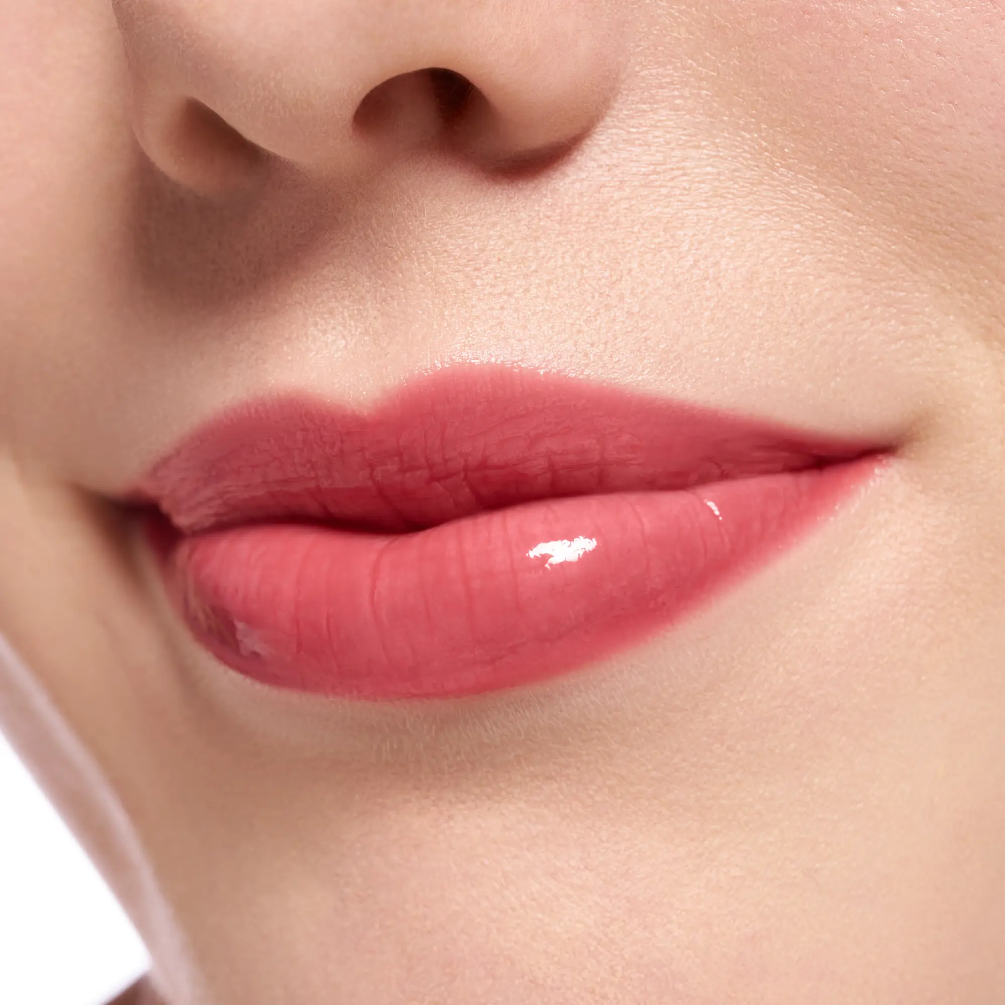 Juicy Bomb Plumping Lipgloss 08 Pure Raspberry - Image 5