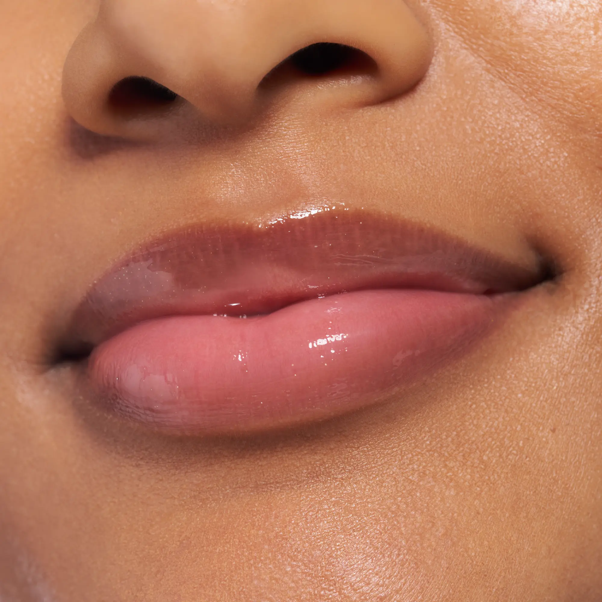 Juicy Bomb Shiny Lipgloss 109 Bee Mine - Image 3